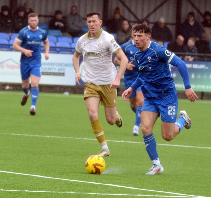Jacob Owen presses forward for The Bluebirds. Picture Gordon Thomas